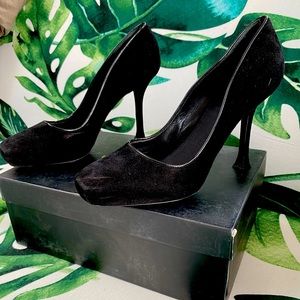 Rich black Donna Karan Killer Pumps